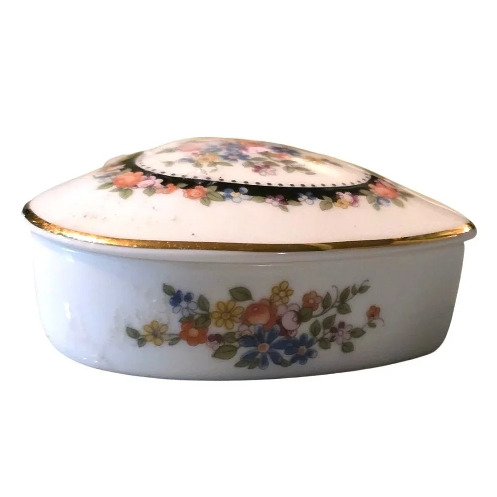 Vintage Trinket Box‎ Wedgwood Osborne Bone China Heart Floral Design Gold Trim